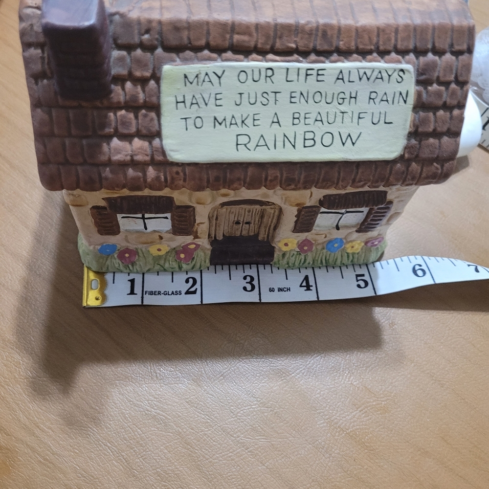 House/cottage Ceramic planter - Picture 7 of 7